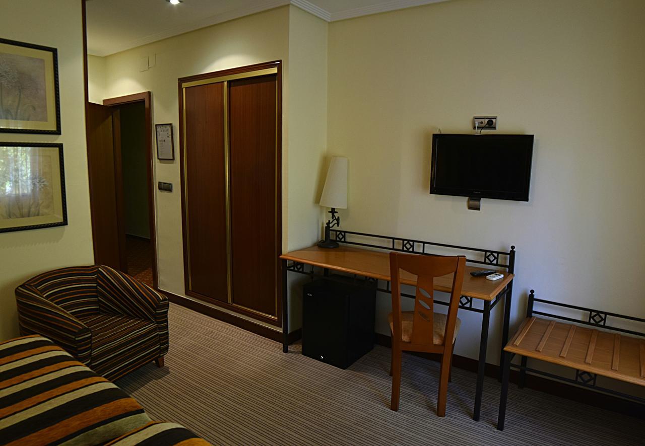Hotel Mercedes Aranjuez Esterno foto